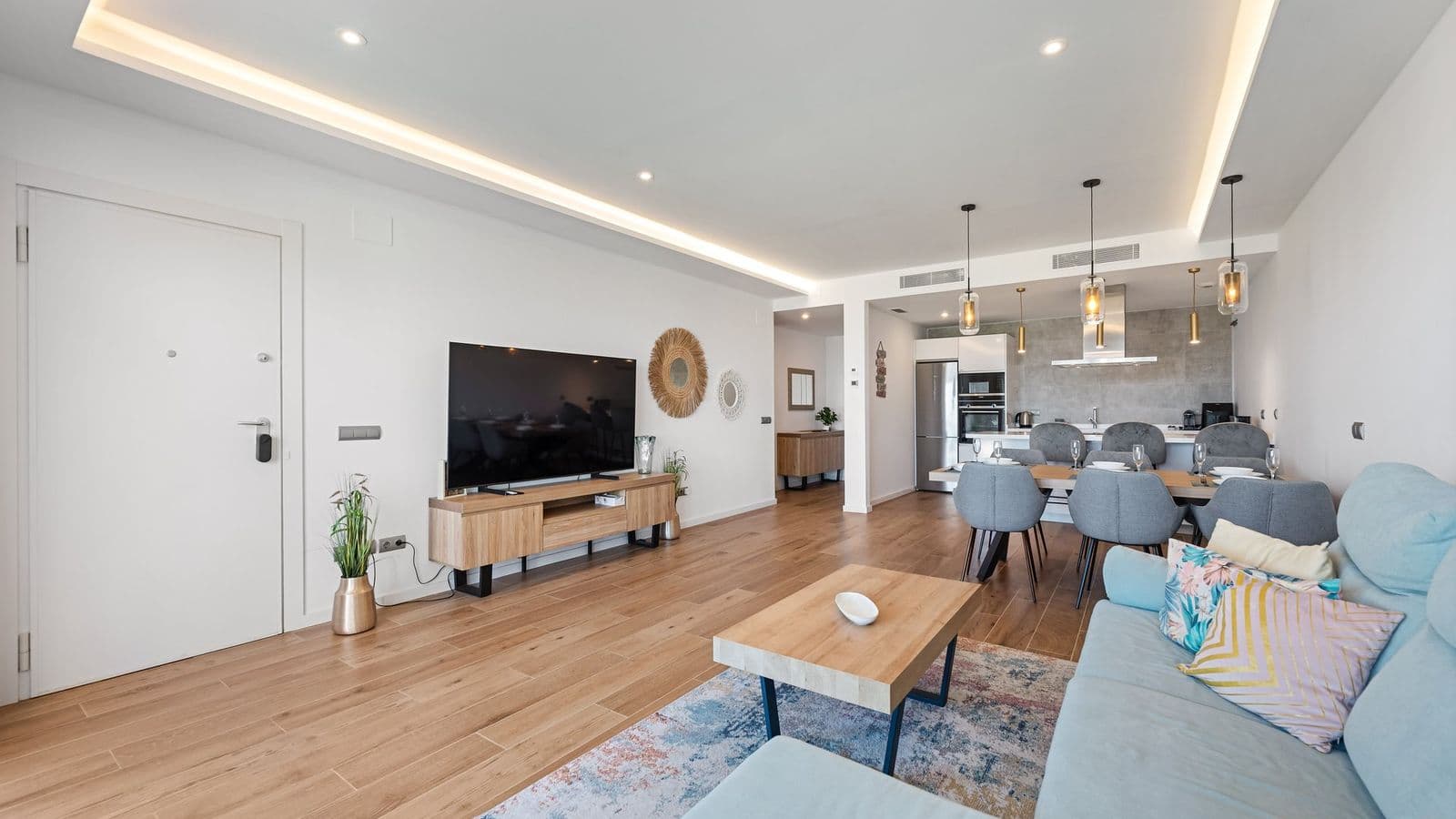 Golf Front & Gibraltar Views Apartment by Caseo 22