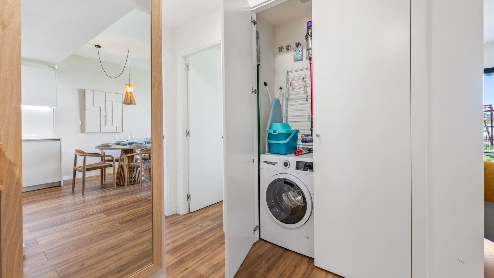 Stylish apartment with garden and sea views 2